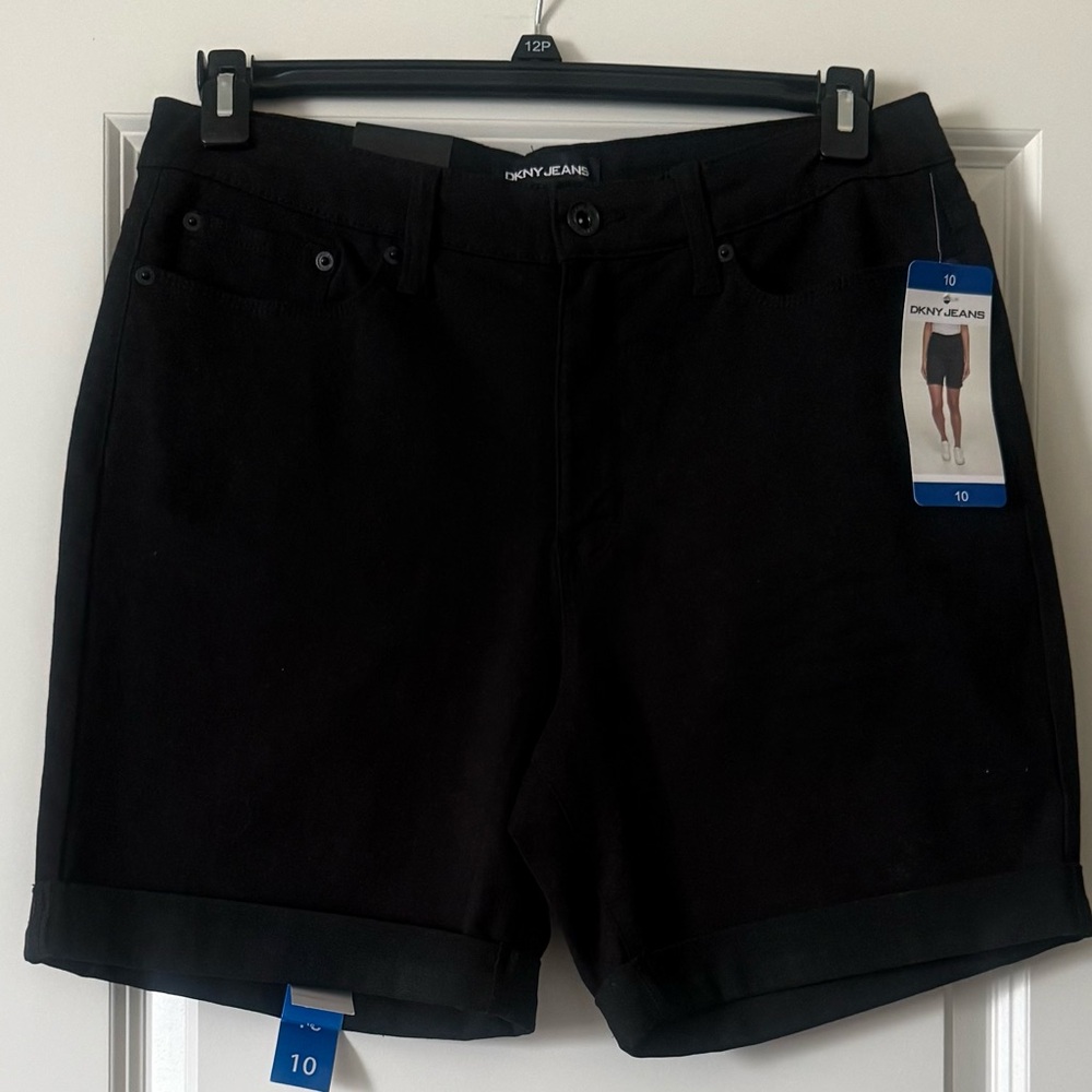 NWT DKNY Black Cuffed Bermuda Shorts